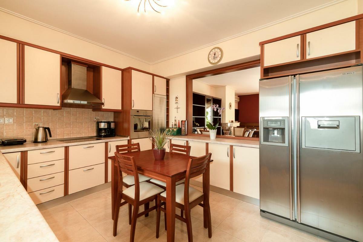Penthouse 5 Min From Airport And Sea Apartamento Markópoulon Exterior foto